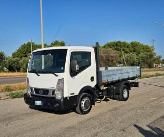 usato NISSAN Cabstar
