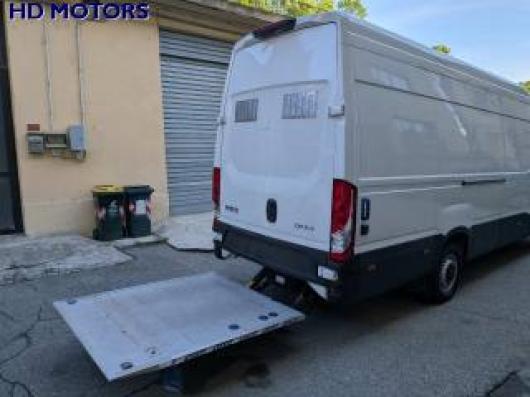 usato IVECO Daily