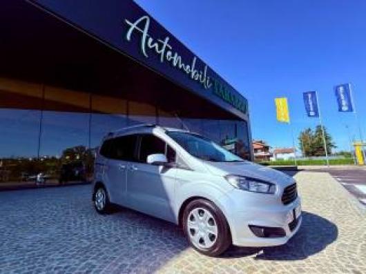 usato FORD Tourneo Courier