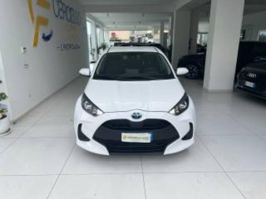 usato TOYOTA Yaris