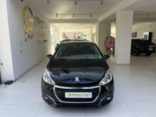 usato PEUGEOT 208