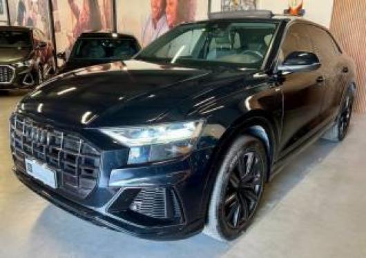 usato AUDI Q8