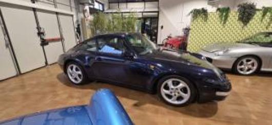 993