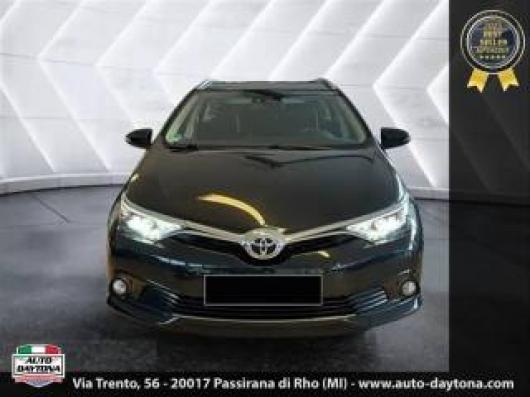 usato TOYOTA Auris Touring Sports
