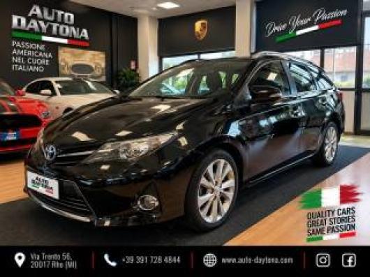 usato TOYOTA Auris Touring Sports