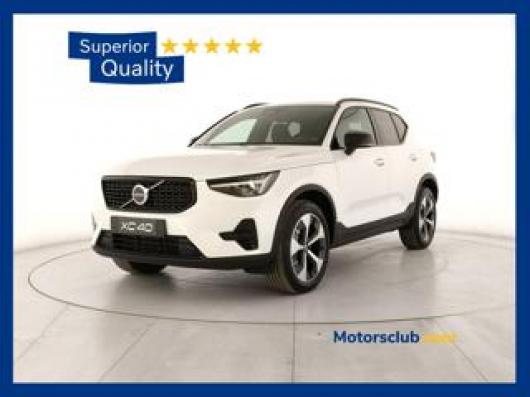 nuovo VOLVO XC40