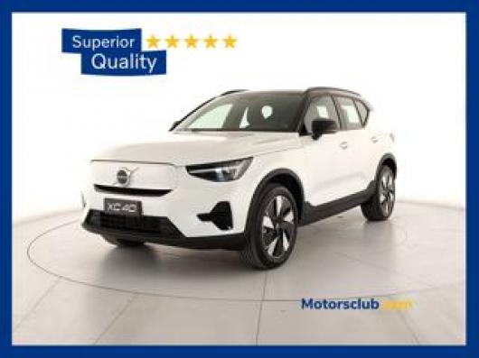 nuovo VOLVO XC40