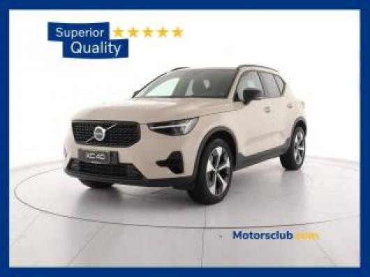 nuovo VOLVO XC40
