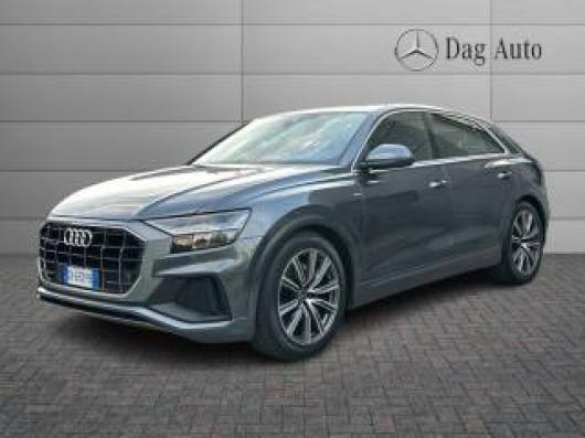 usato AUDI Q8
