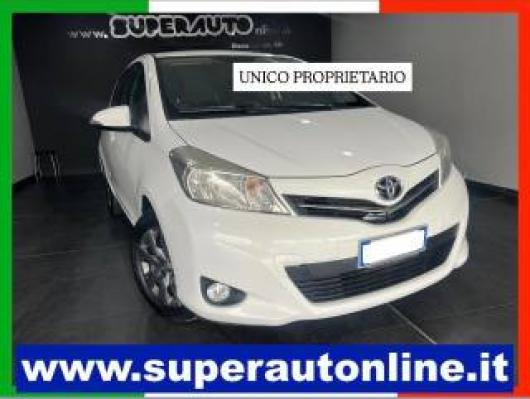 usato TOYOTA Yaris
