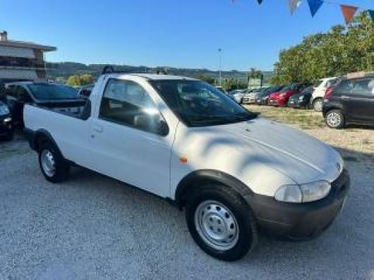 usato FIAT Strada