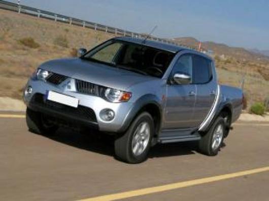 usato MITSUBISHI L200