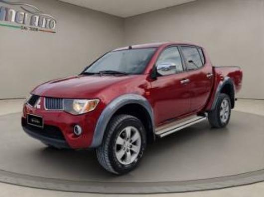 usato MITSUBISHI L200