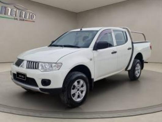 usato MITSUBISHI L200