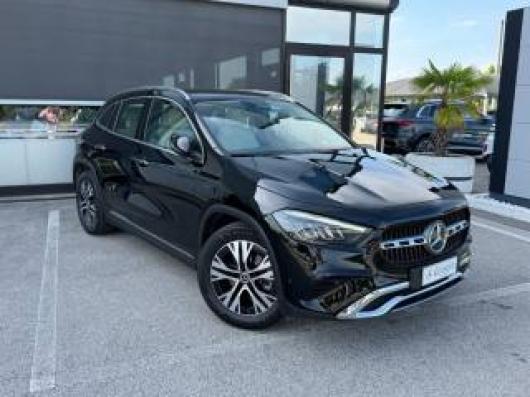 usato MERCEDES GLA 180
