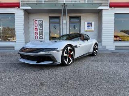 usato FERRARI 12 Cilindri