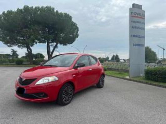 usato LANCIA Ypsilon