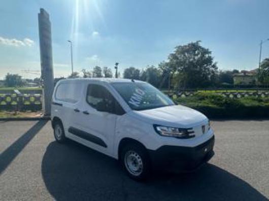 Km 0 PEUGEOT Partner