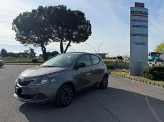 usato LANCIA Ypsilon