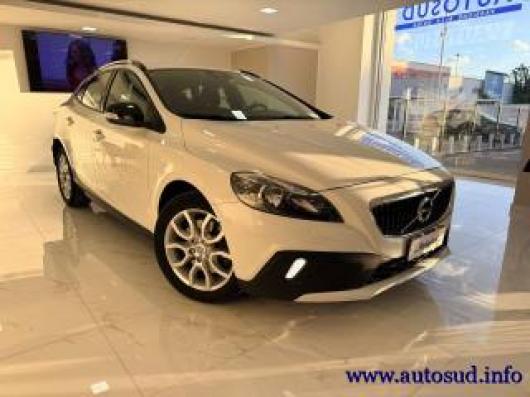 V40 Cross Country