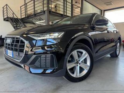 usato AUDI Q8