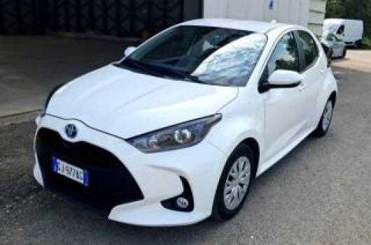 usato TOYOTA Yaris