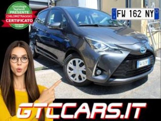 usato TOYOTA Yaris