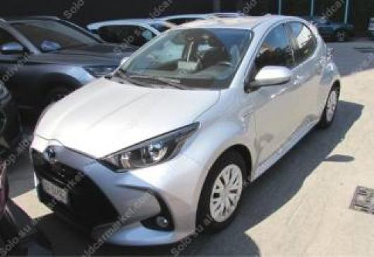 usato TOYOTA Yaris