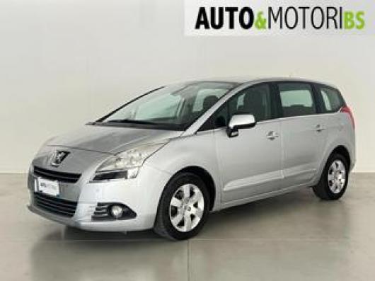 usato PEUGEOT 5008
