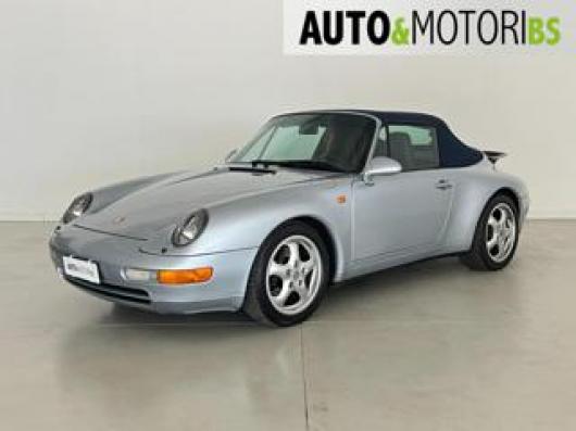 911
