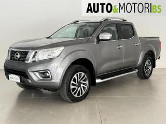 usato NISSAN Navara