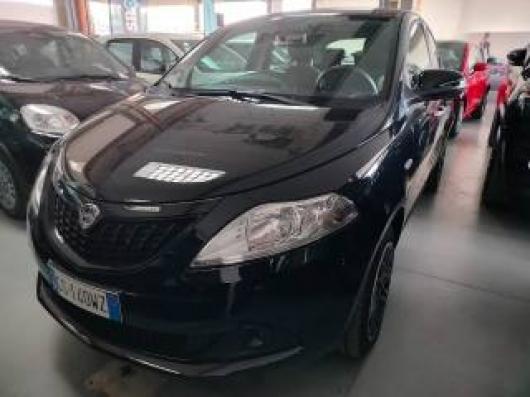 usato LANCIA Ypsilon