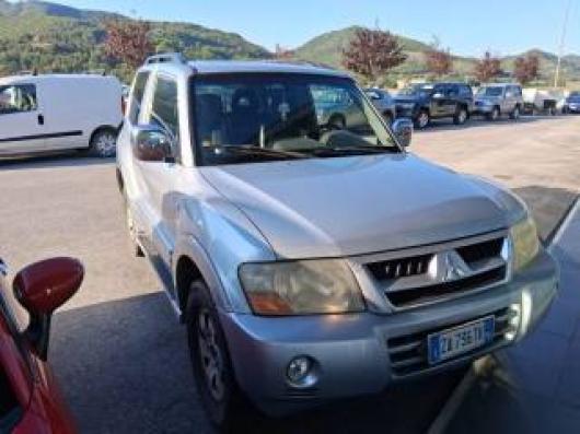 usato MITSUBISHI Pajero
