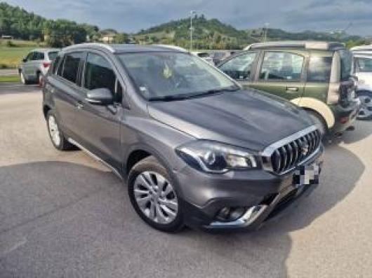 usato SUZUKI S Cross