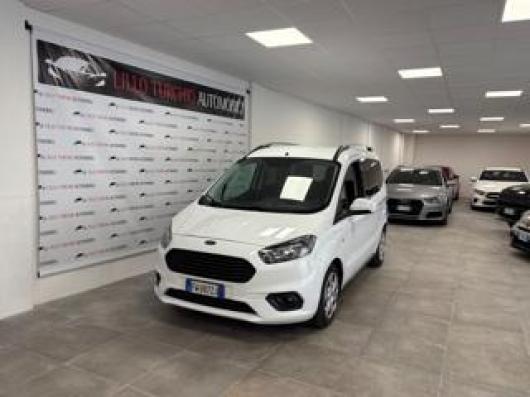 usato FORD Tourneo Courier