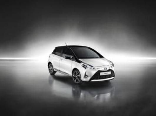 usato TOYOTA Yaris