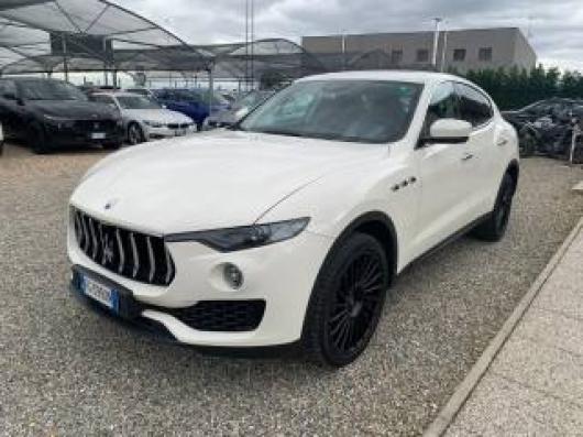 usato MASERATI Levante