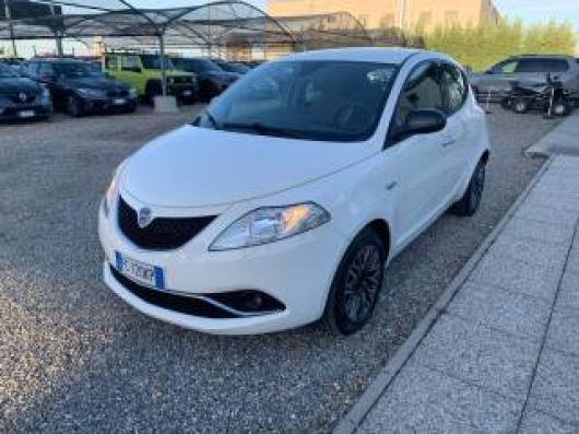 usato LANCIA Ypsilon