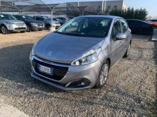 usato PEUGEOT 208