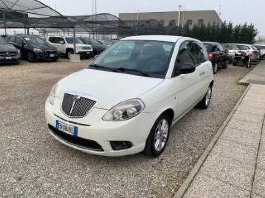 usato LANCIA Ypsilon