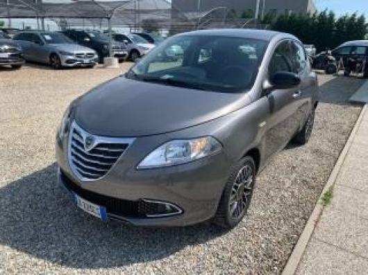 usato LANCIA Ypsilon