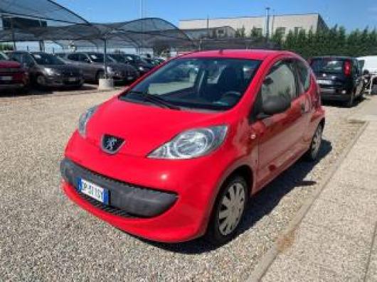 usato PEUGEOT 107