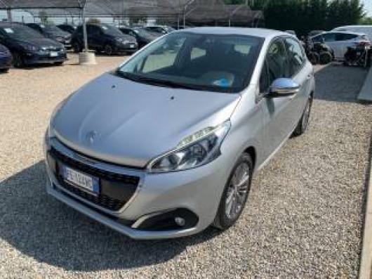 usato PEUGEOT 208