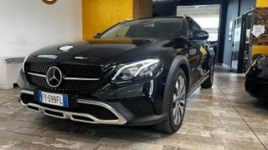 usato MERCEDES E 220
