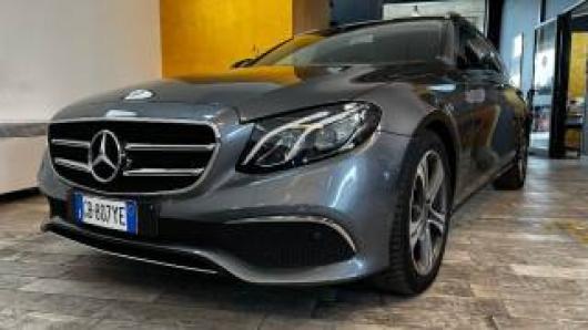 E 200