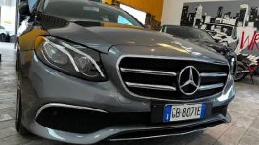 usato MERCEDES E 200