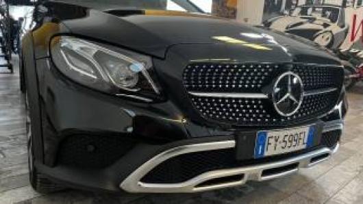 usato MERCEDES E 220