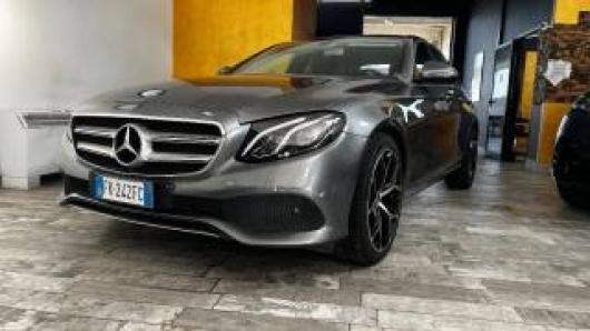 E 220