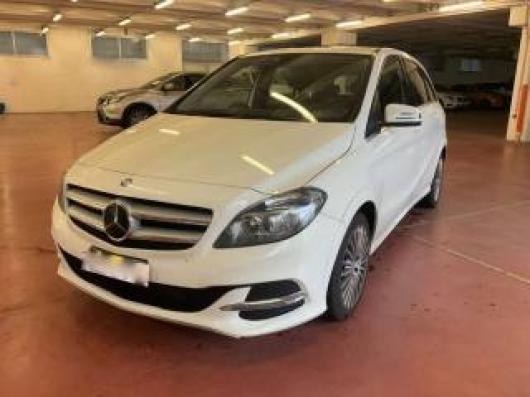B 200