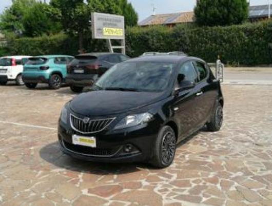 usato LANCIA Ypsilon